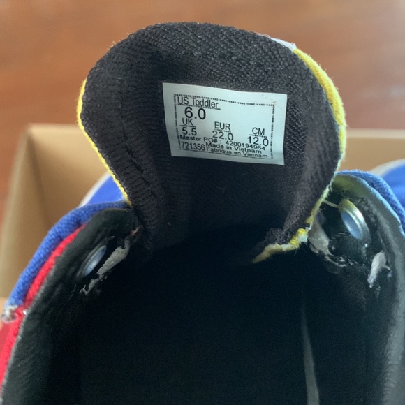 Vans Toddler Boys - like new! Size 6 - Picture 16 of 16
